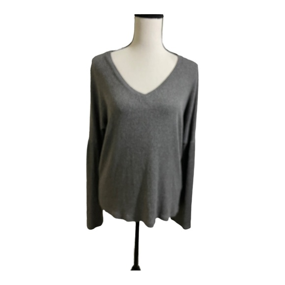 Lucky Brand womens V-neck ribbed bell sleeves sweater grey size Small.Rayon - Picture 9 of 9